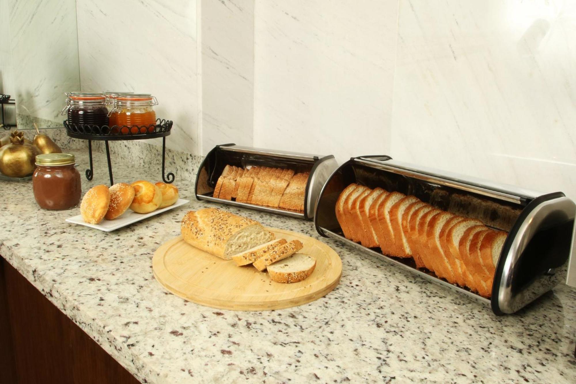 Voco Saltillo Suites By Ihg Eksteriør bilde