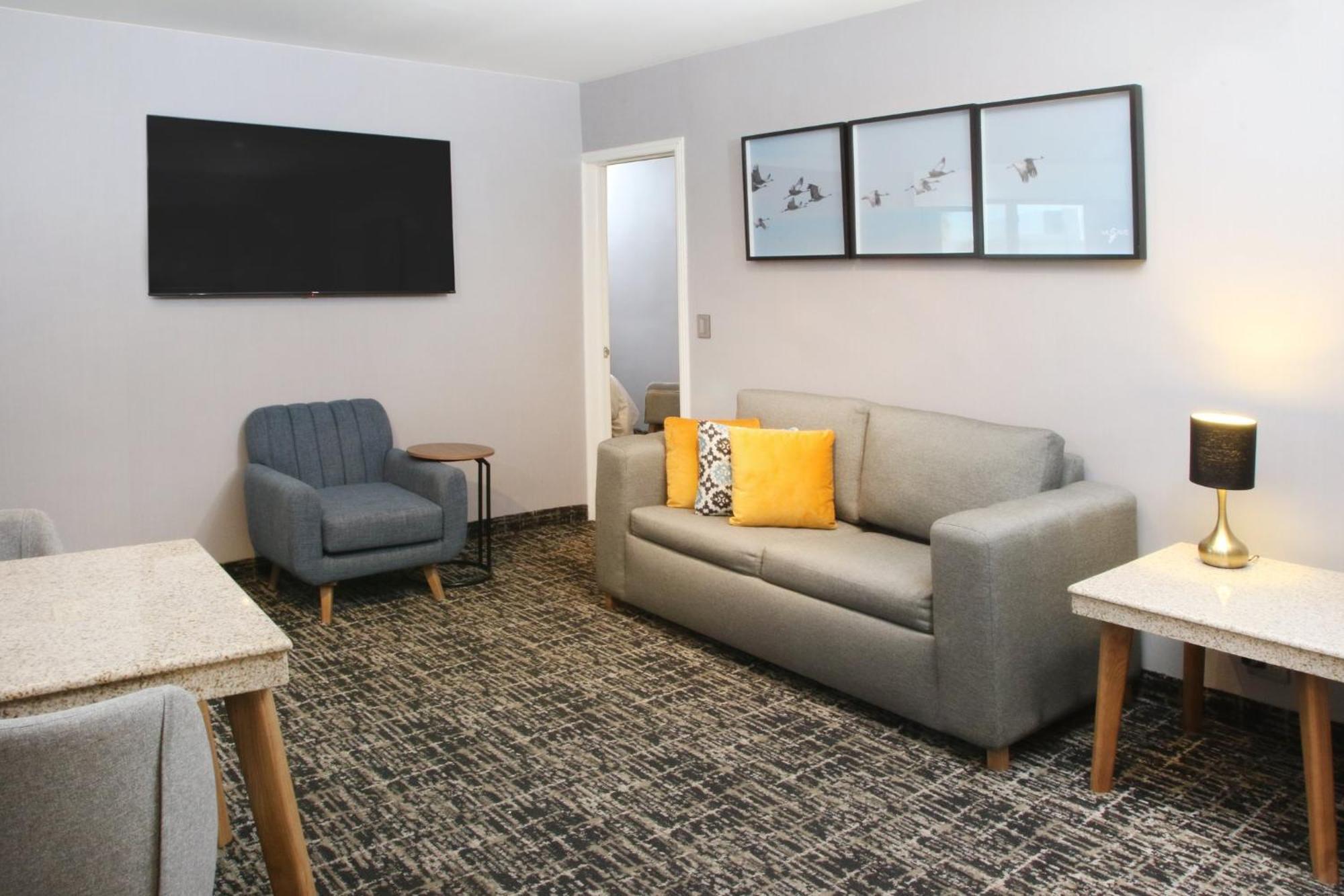 Voco Saltillo Suites By Ihg Eksteriør bilde