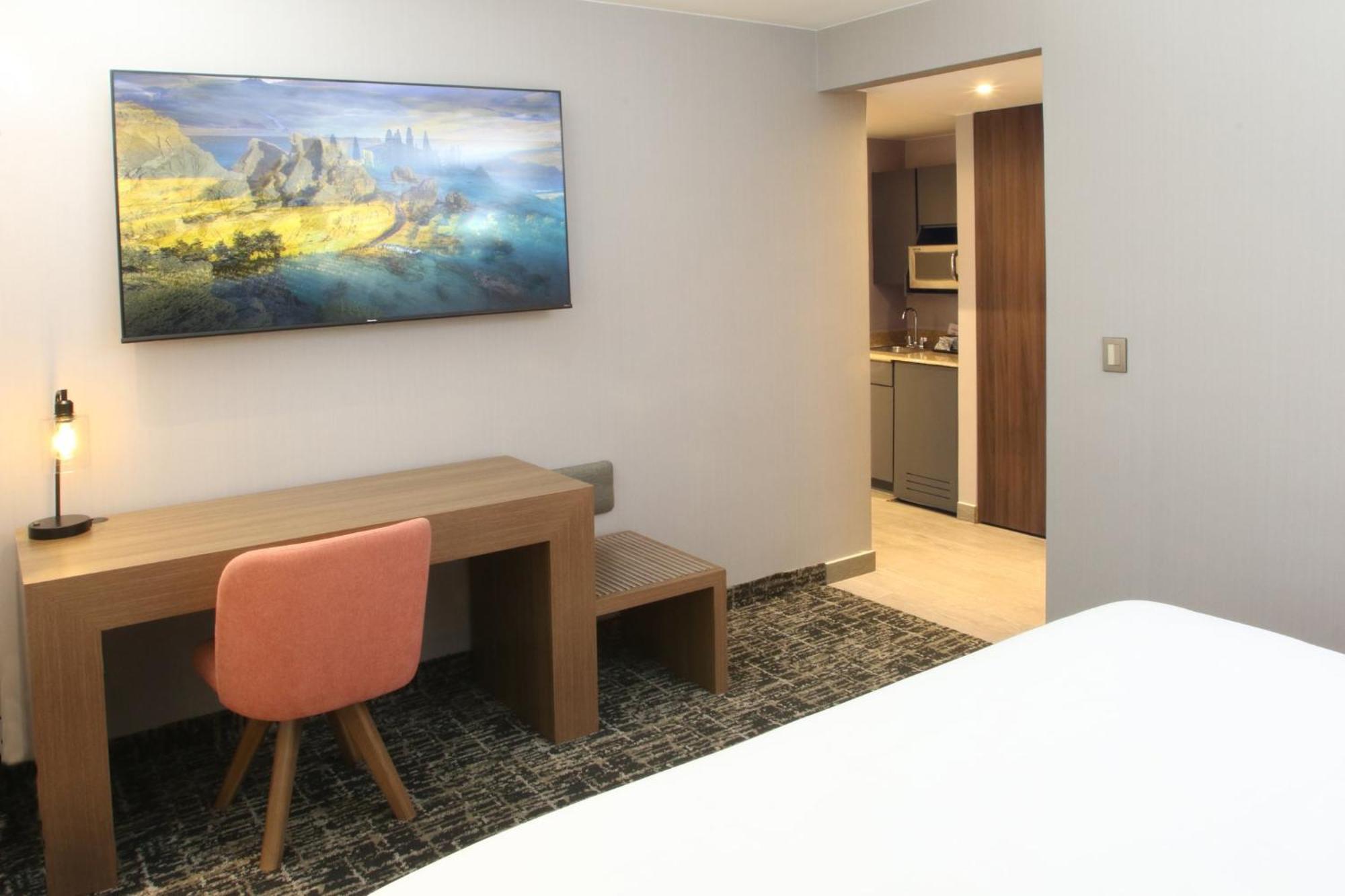 Voco Saltillo Suites By Ihg Eksteriør bilde